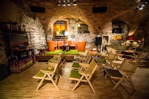 Muzikafe Bed & Breakfast