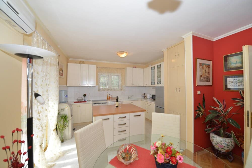 Apartments Andrija