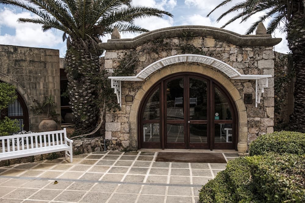 Hotel Ta  Cenc & Spa