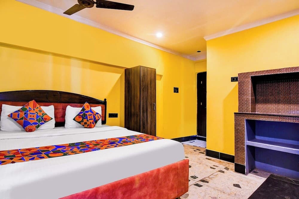 Fabhotel Gulshan Palace