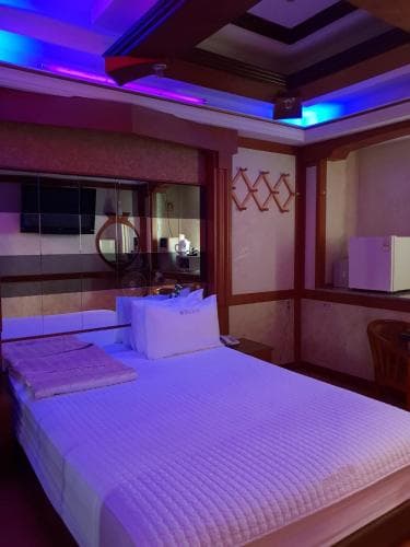 Sheel Motel