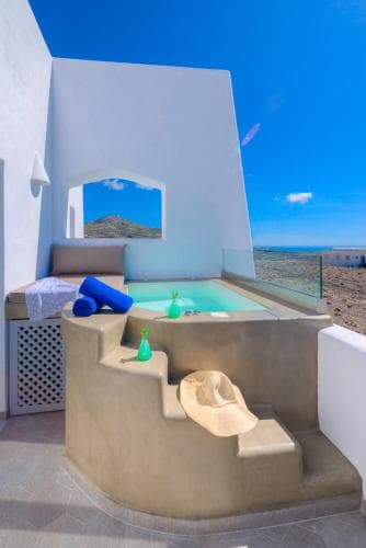 White Harmony Suites