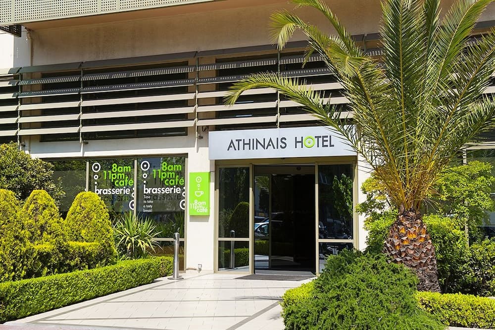 Athinais Hotel