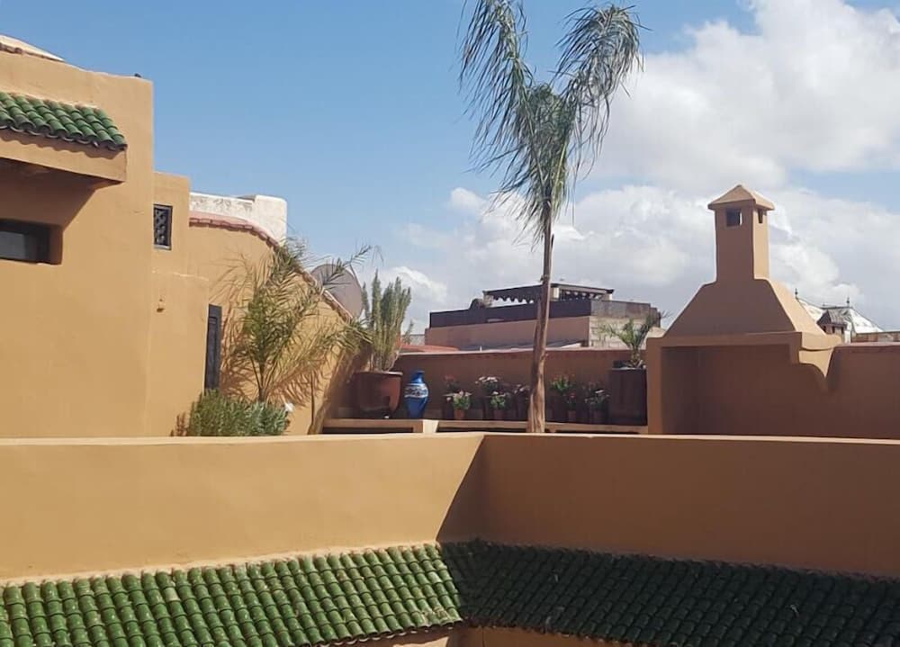 Riad Essaada