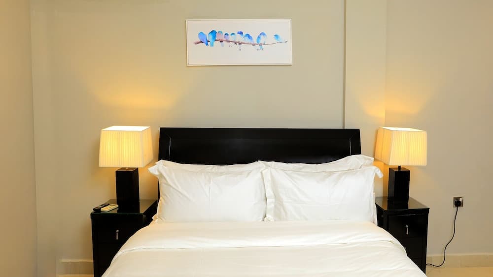 The Mackinnon Suites