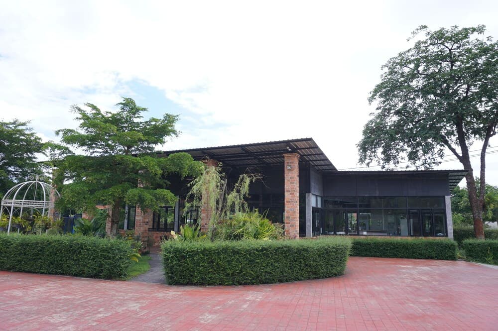 Ratcha Farm