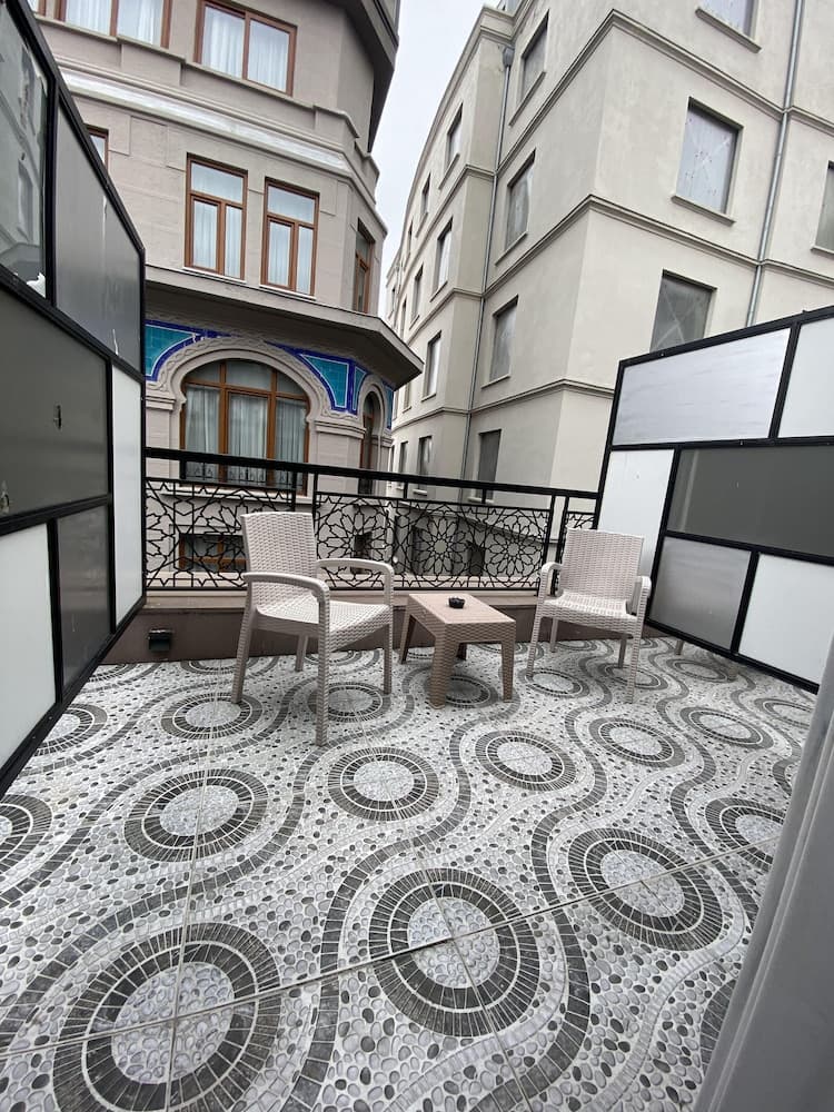 Manesol Boutique Galata