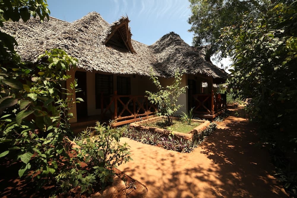 Langi Langi Beach Bungalows
