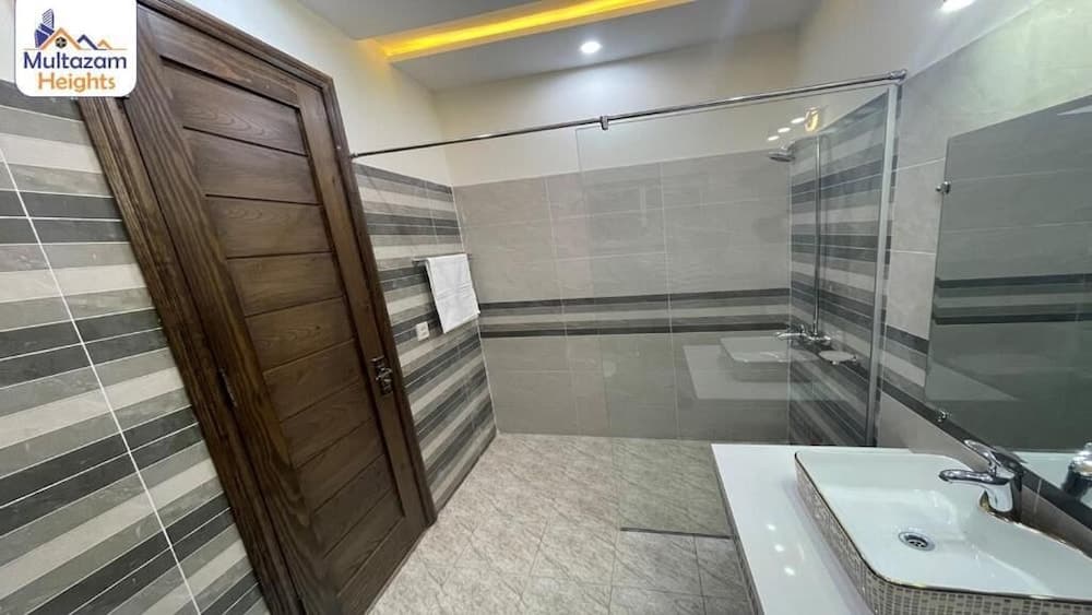 Multazam Heights, DHA Phase 8, Hotel Airport Lahore