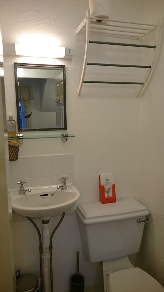 Lyndhurst Guest House