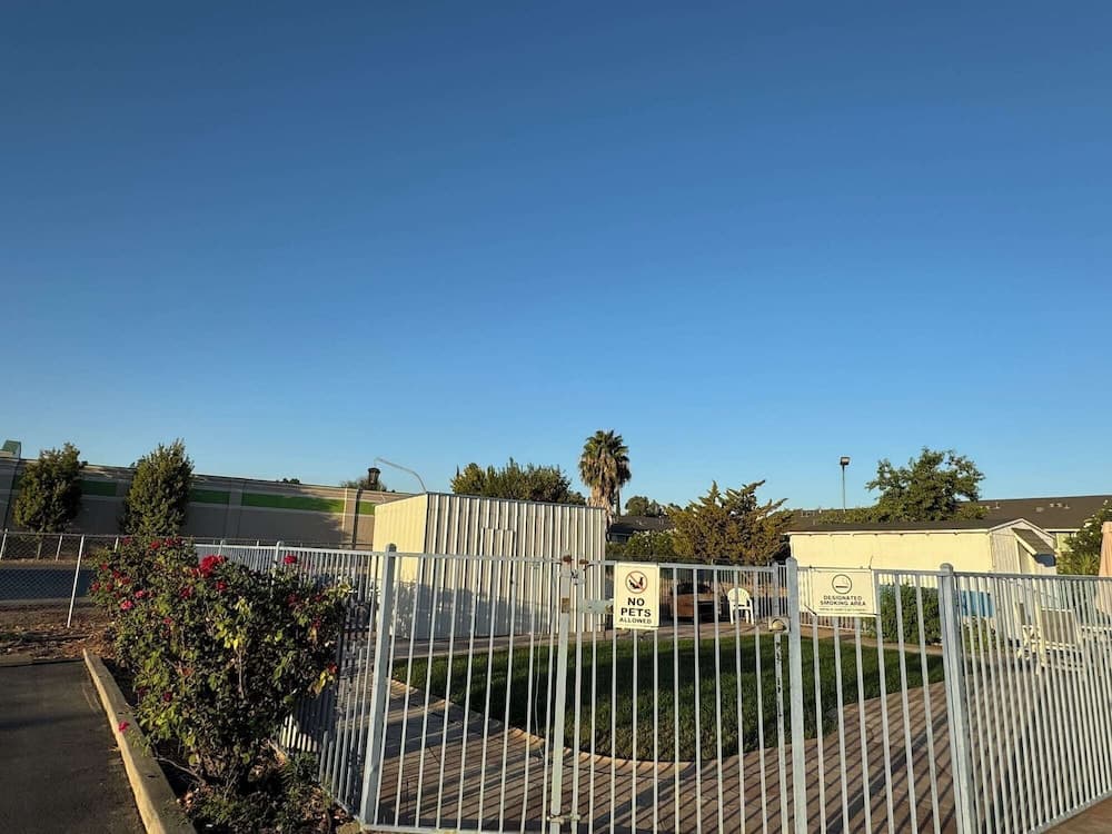 Motel 6 Willows, CA