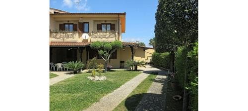 Ines Villa