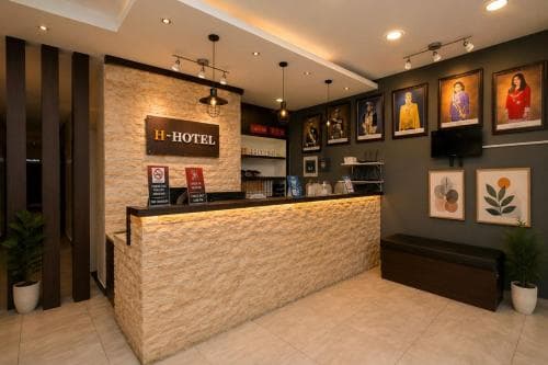 H Hotel