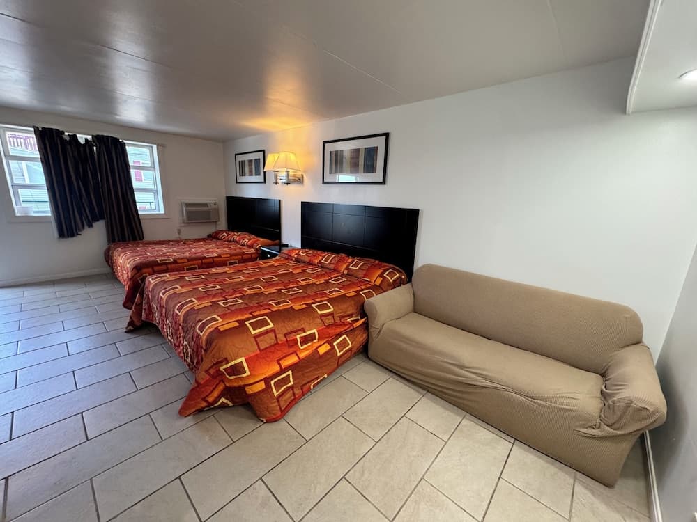 Skyview Manor Motel