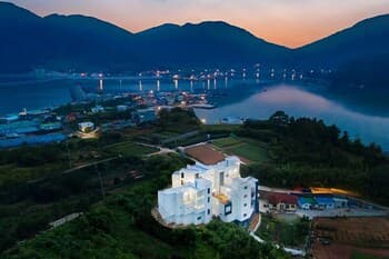 Geoje Forest Pension
