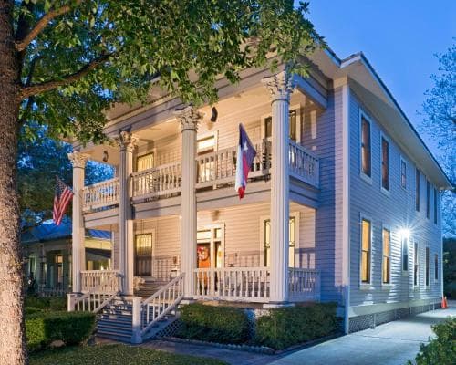 Brackenridge House Bed & Breakfast