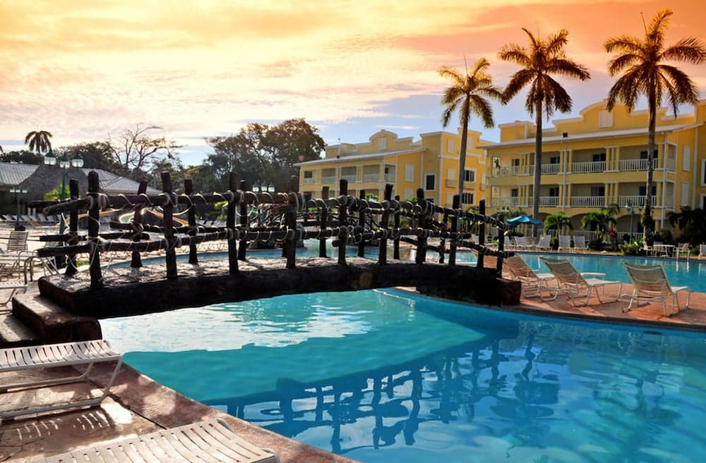 Telamar Resort