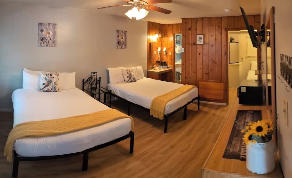 Trees Motel