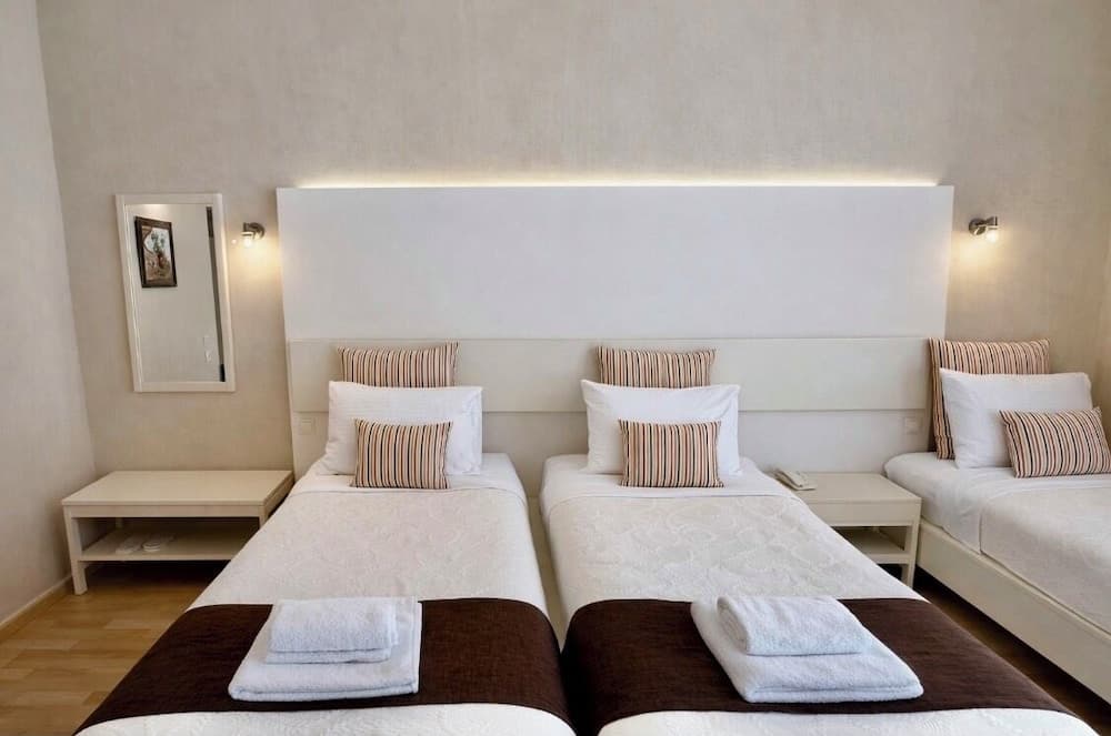 Nidimos Hotel