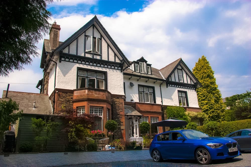 Dene House