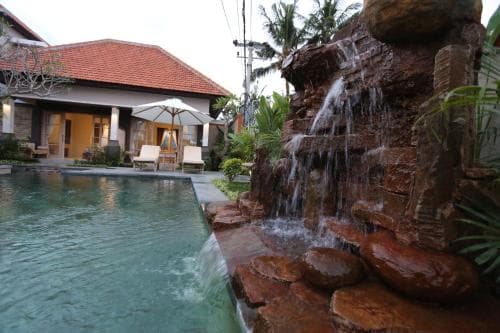 Uma Dhari Villa by Prasi
