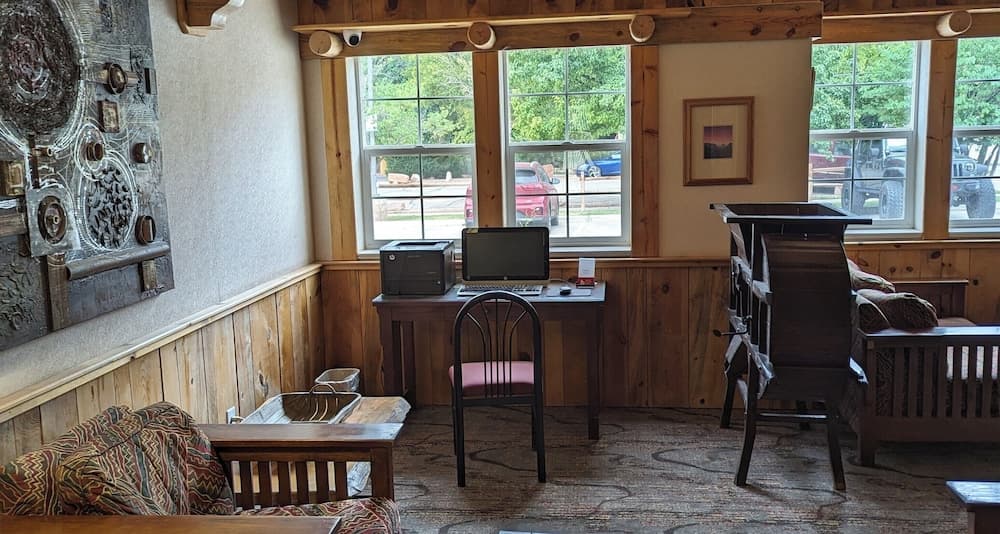 River Canyon Lodge