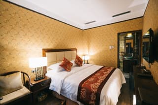 Redwall Hotel