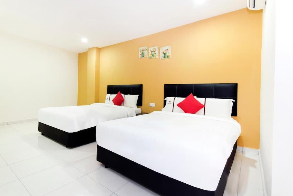 Central Hotel