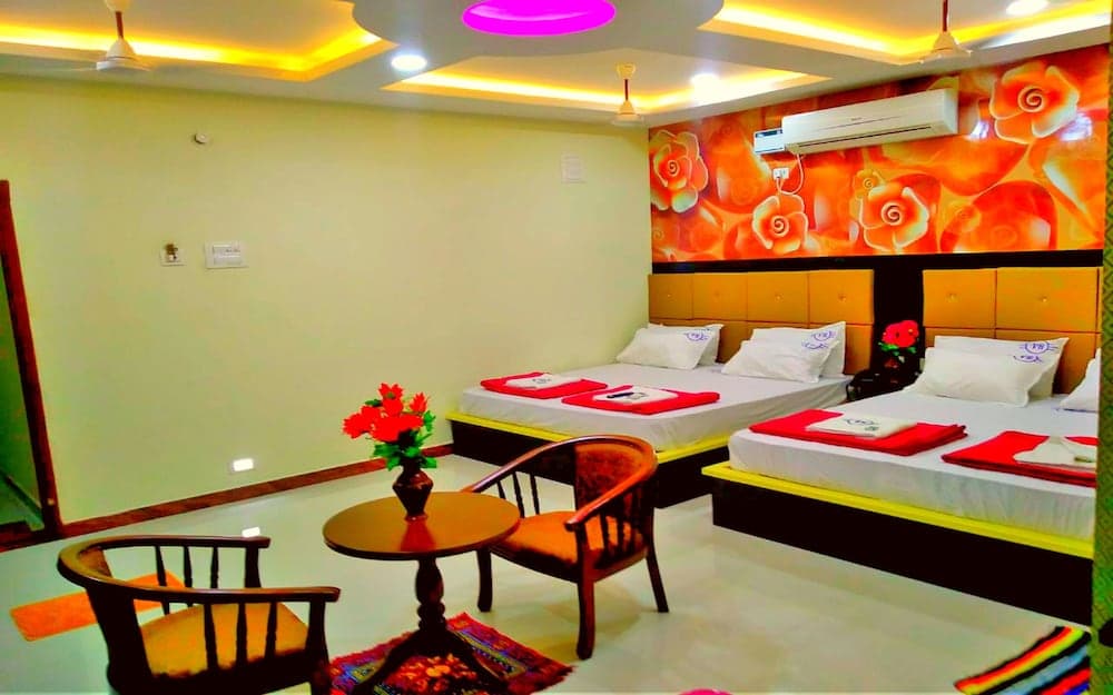 Hotel Vel Residency