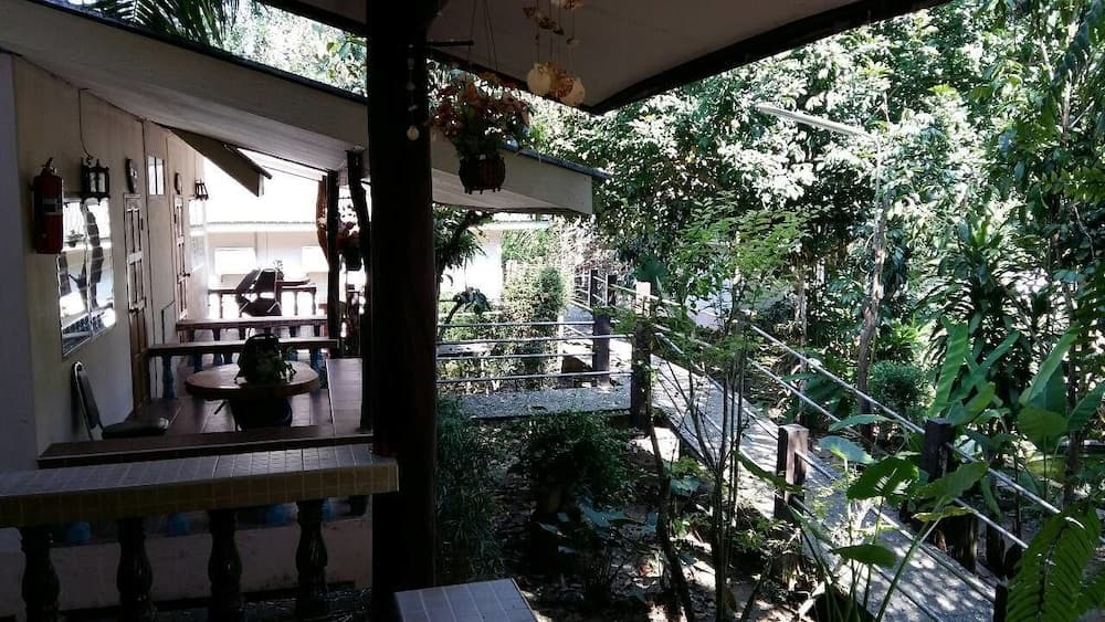 Subtawee Resort