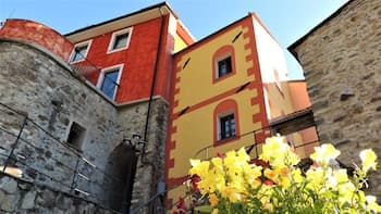 Borgo Di Codeglia Resort
