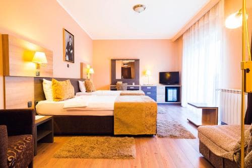 Hill Hotel
