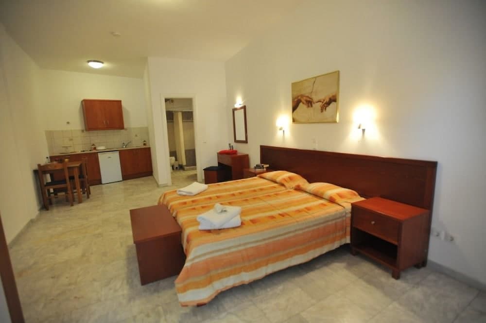 Saint Spiridon Hotel
