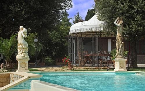 Villa Carol