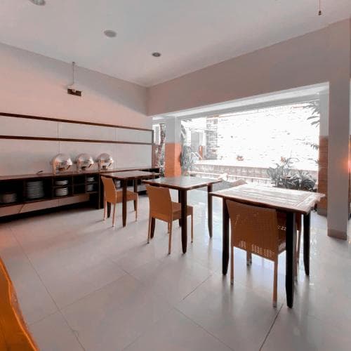 Dinasty Smart Hotel