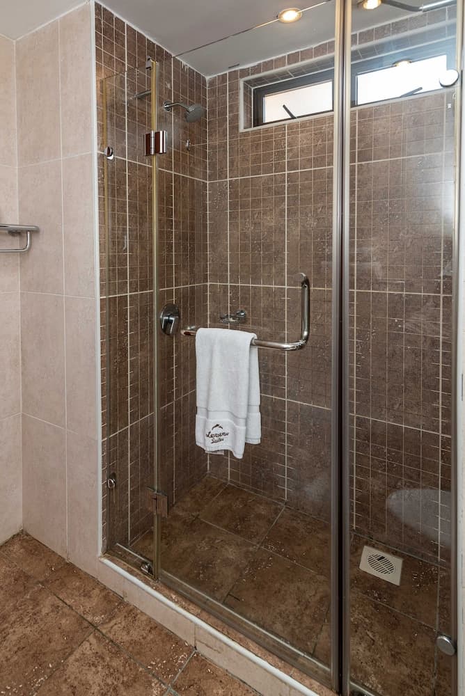 Lenana Suites
