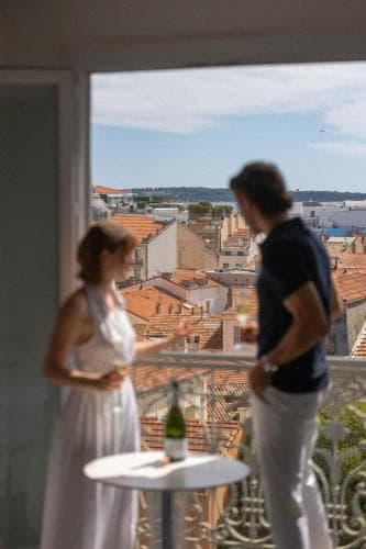 Hotel Renoir