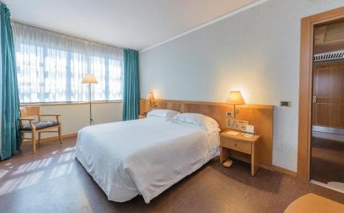 Caesar s Hotel