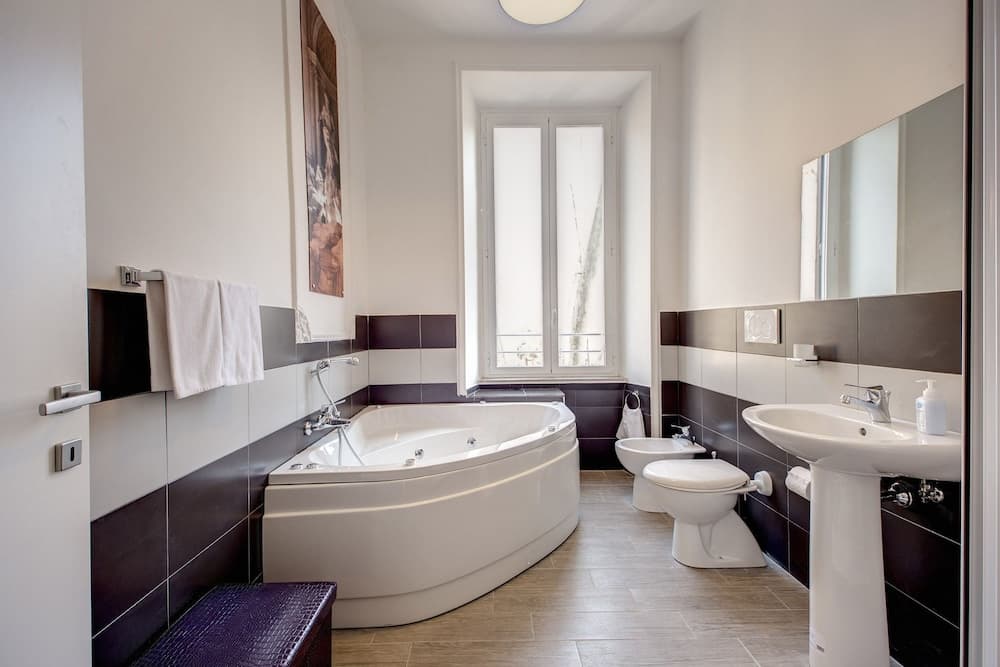 Domus 78