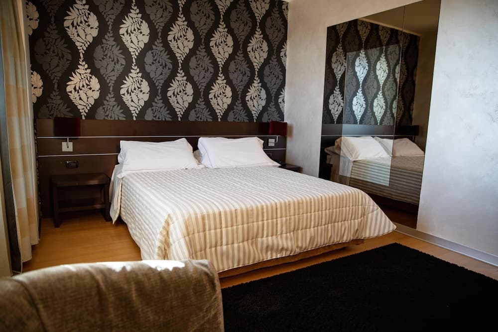 Casta Hotel