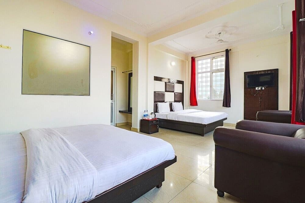 Binog Breeze by Fabhotel