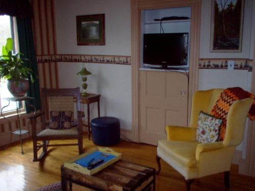 Parks Edge Inn
