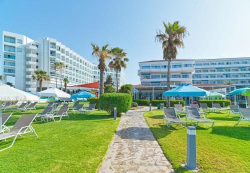 Leonardo Cypria Bay