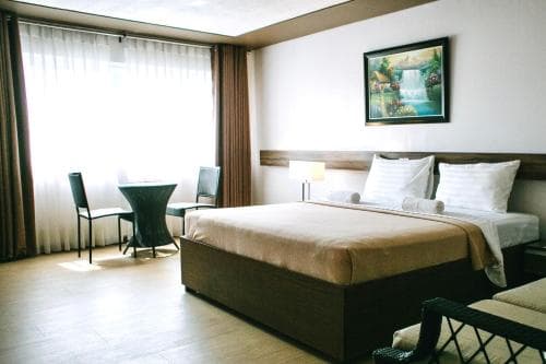 Leope Hotel