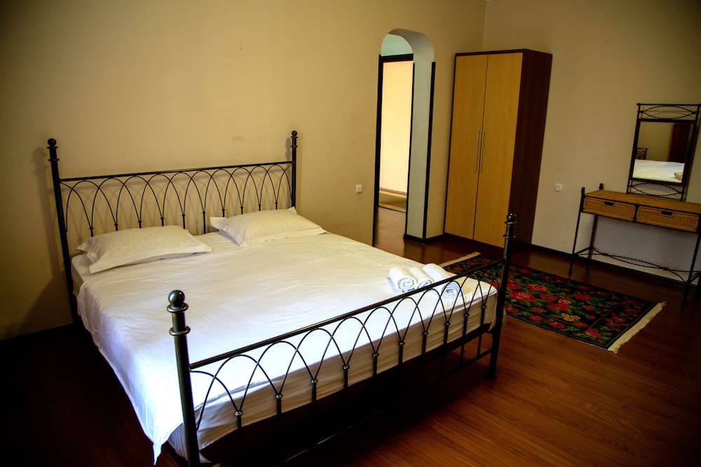 Hotel Satori