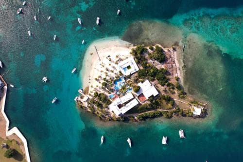 Hotel on the Cay