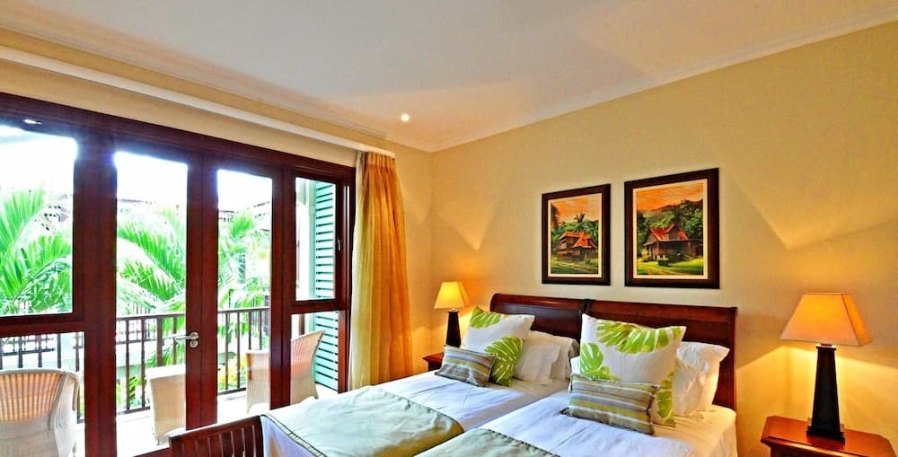 Eden Island Luxury Accommodation