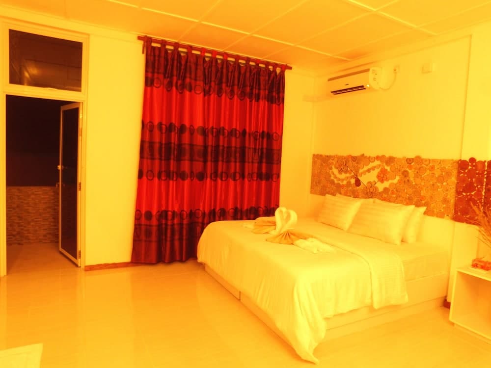 Dhonveli Residence