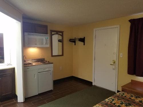 Budget Inn