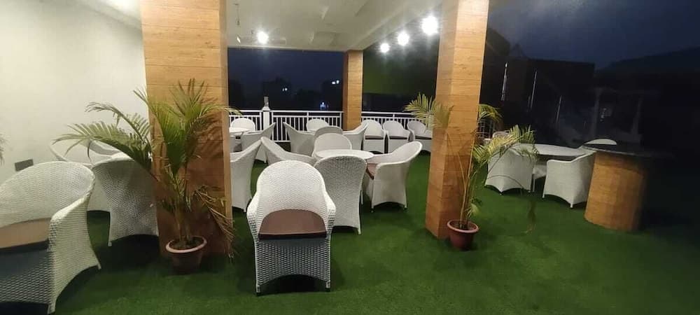 Poddar Residency